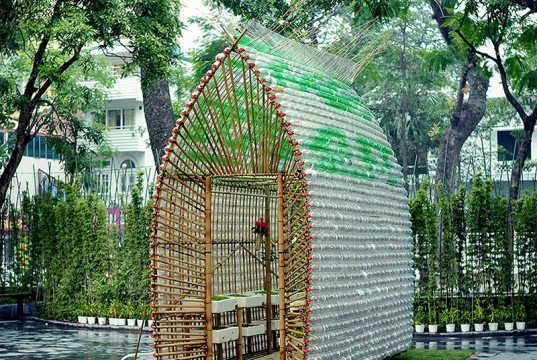 Lovely Ideas to Recycle Plastic Bottles