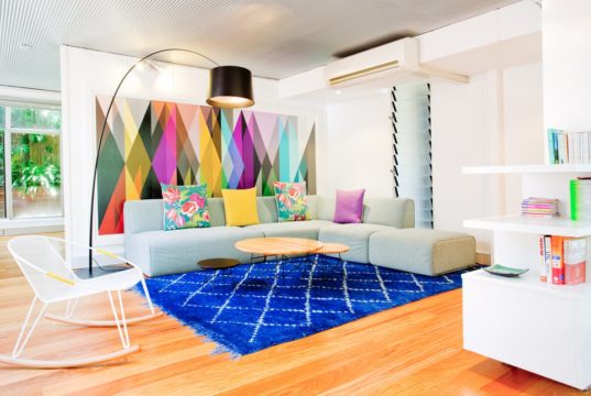Eye-Catching Rooms with High Contrast